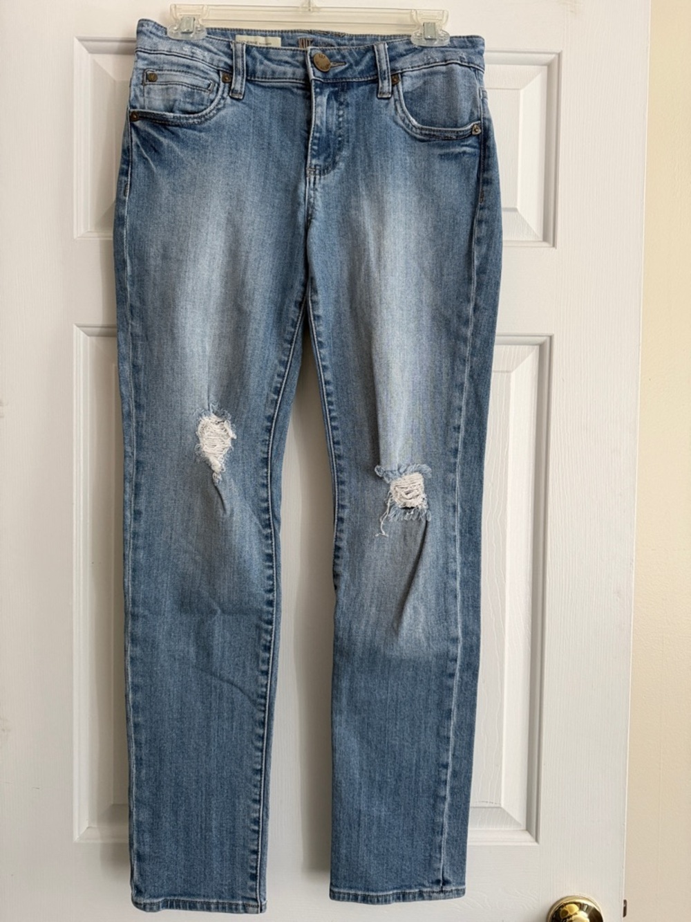 Kut from the Kloth Light Blue Distressed Boyfriend Jeans every day comfort